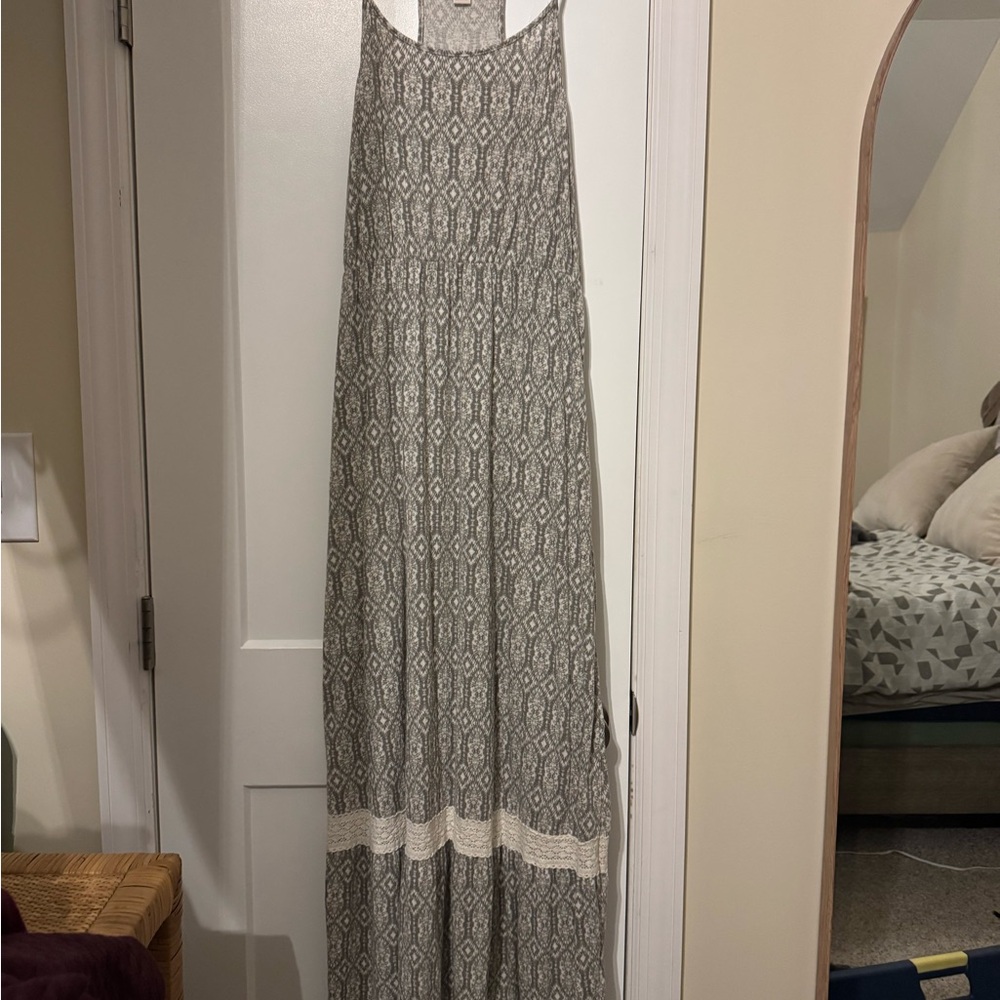 Mossimo Supply Gray and Cream Maxi Dress Sz LG Long Boho frayed strap Racerback